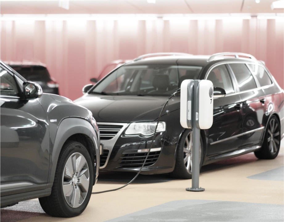停車場分層安裝EMS電動車能源系統