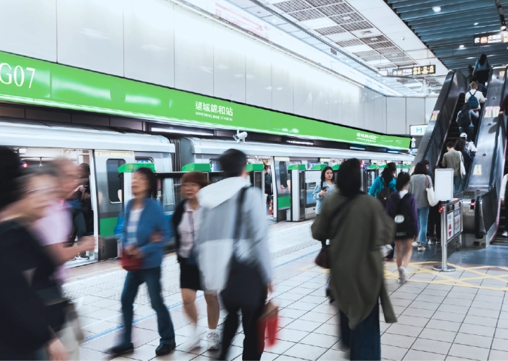 捷運旁價值無敵，萬大線LG07站，到站就到家。